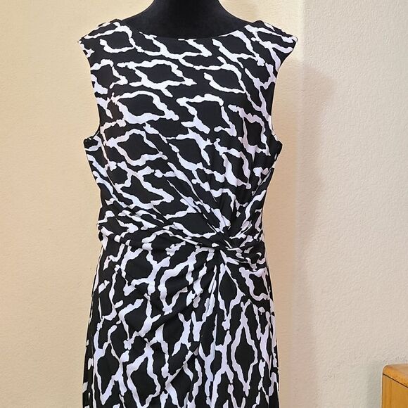 NWOT "Chaus" dress size L. - Picture 3 of 11